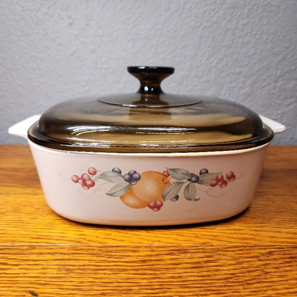 Corningware Abundance Covered Casserole A-2-B